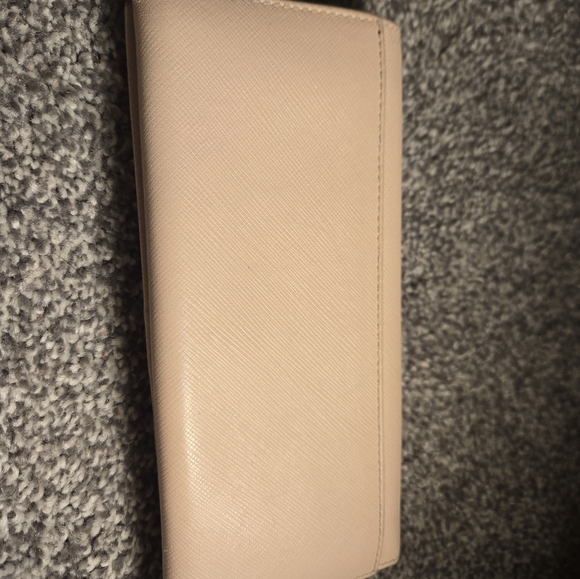 Salvatore Ferragamo Pink Leather Wallet with Bow Accent - Picture 13 of 13